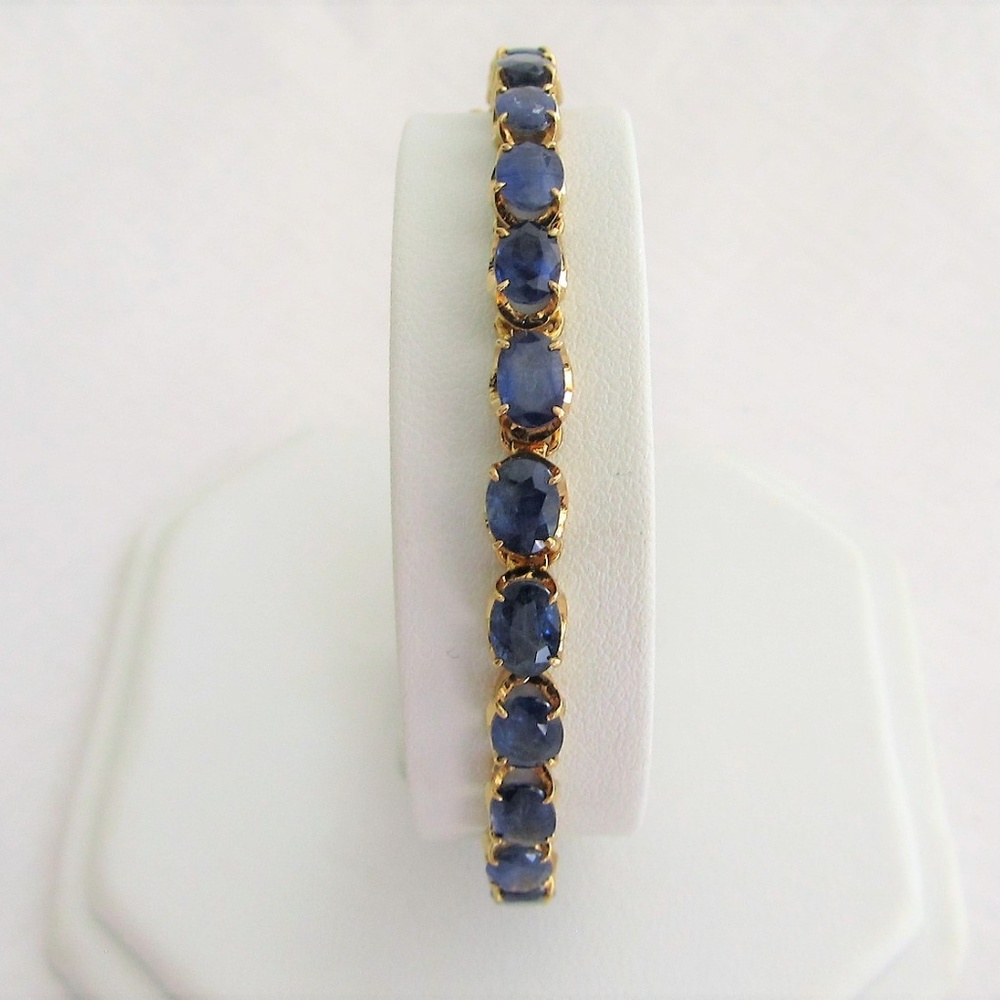 15 Carat Stunning Sapphire Bracelet 14k 12.3 Grams